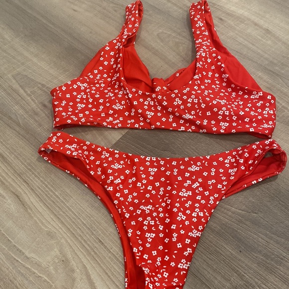 Two piece from SHEIN - Picture 3 of 3